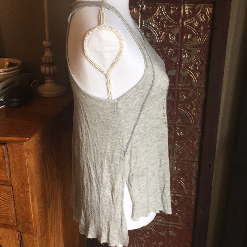 Threads studio tank - Picture 3 of 8